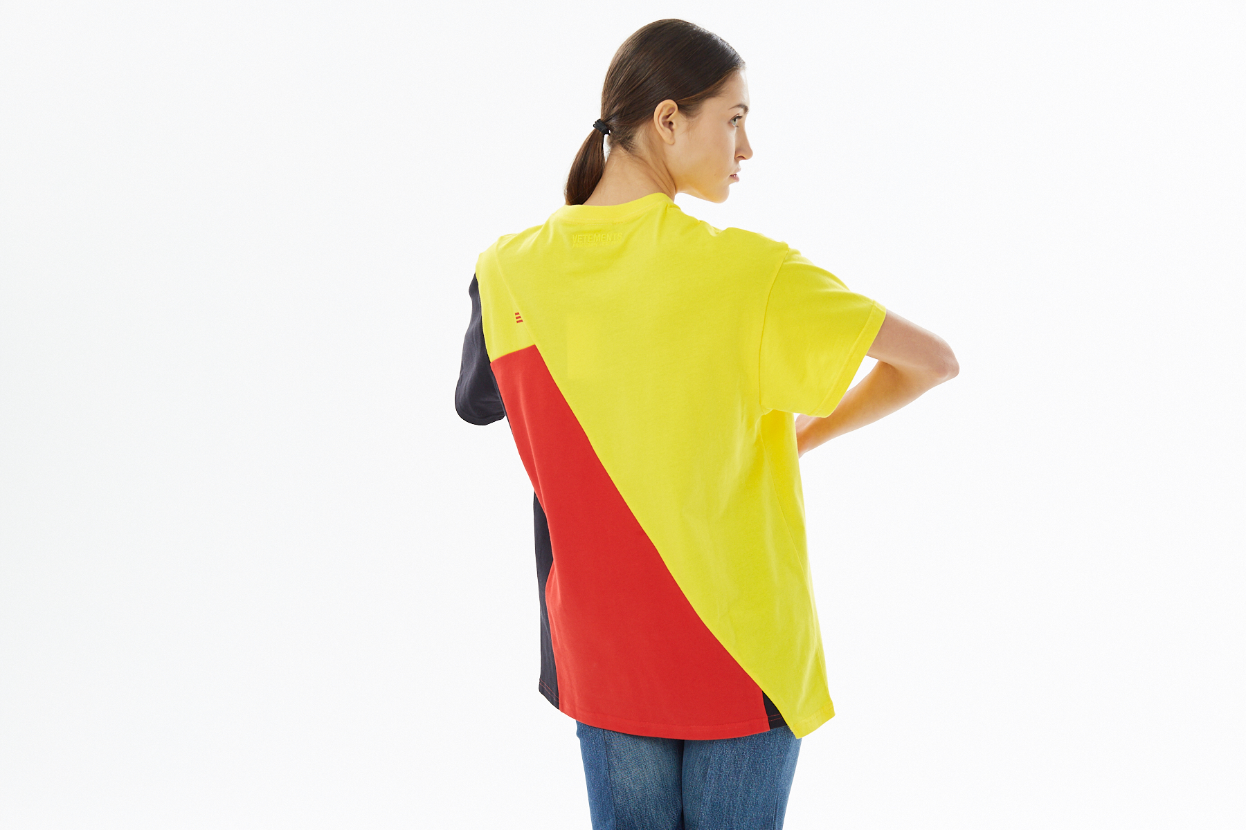 VETEMENTS x DHL 20